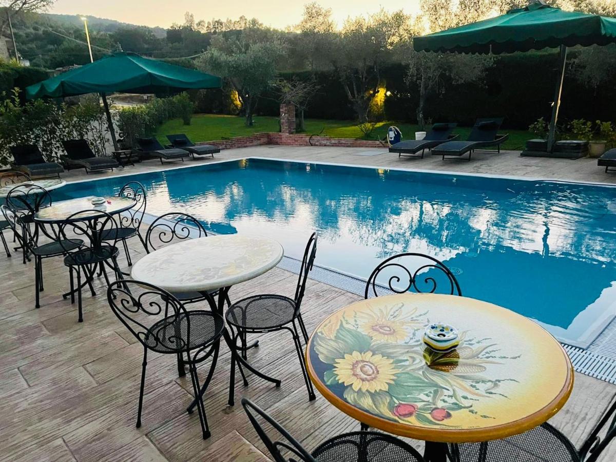 Casa Vacanze Il Cenito Кастелабате Екстериор снимка