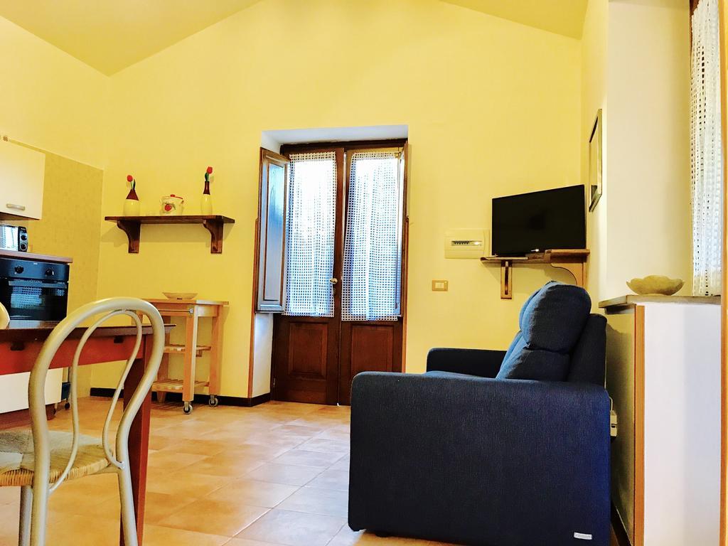 Casa Vacanze Il Cenito Кастелабате Екстериор снимка