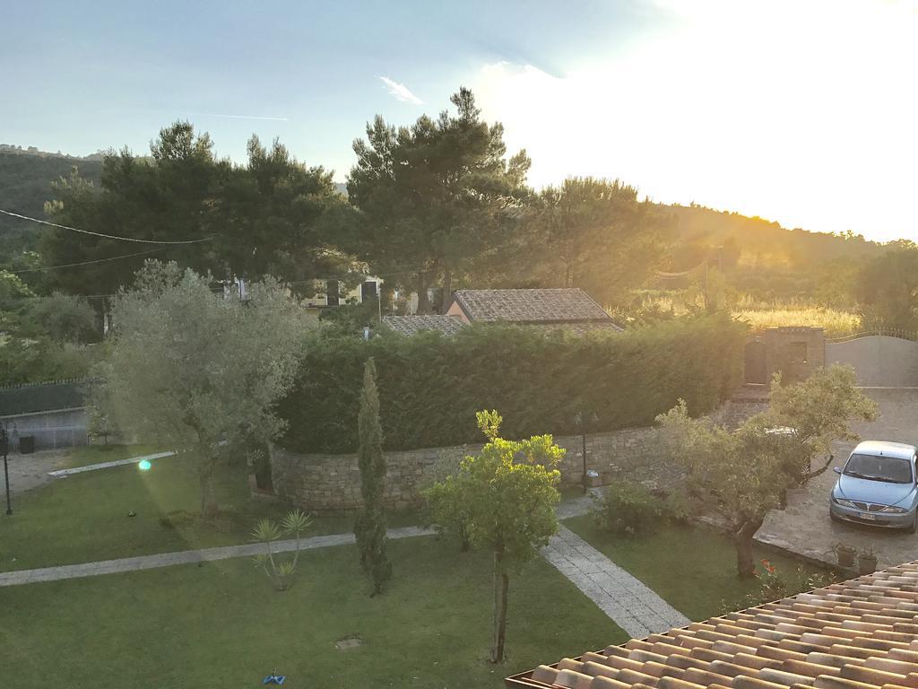 Casa Vacanze Il Cenito Кастелабате Екстериор снимка
