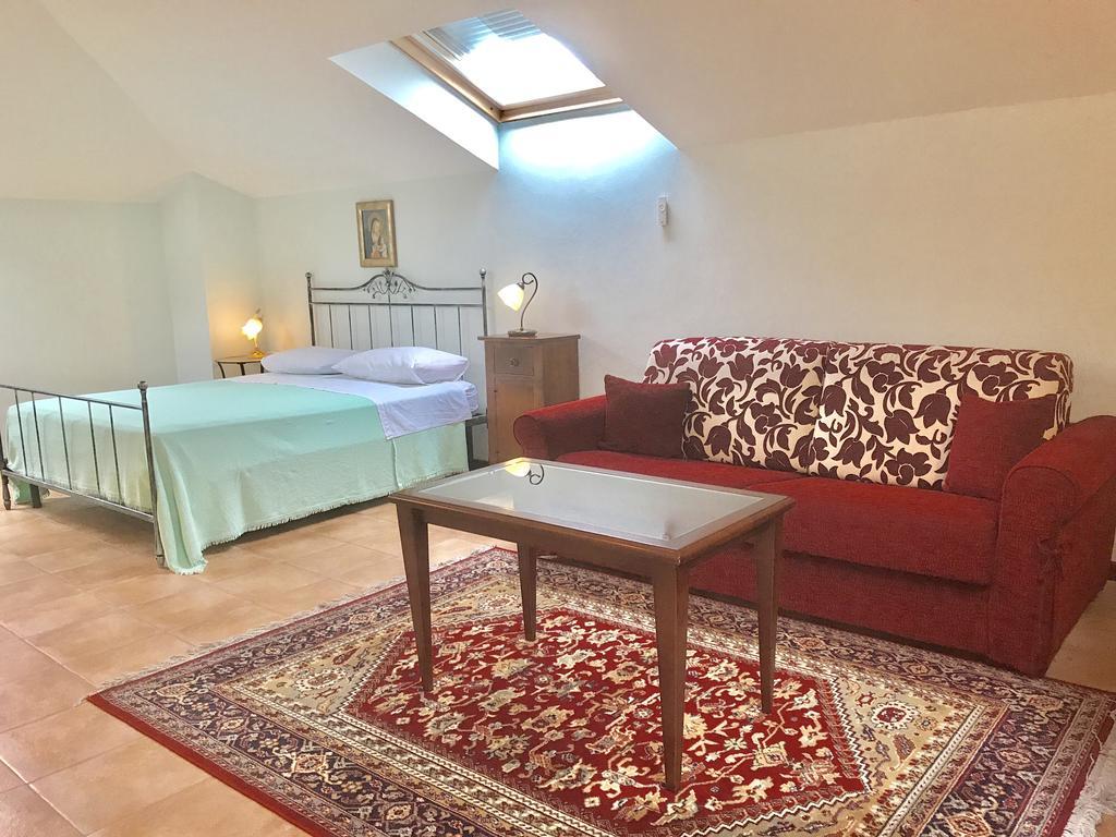Casa Vacanze Il Cenito Кастелабате Екстериор снимка
