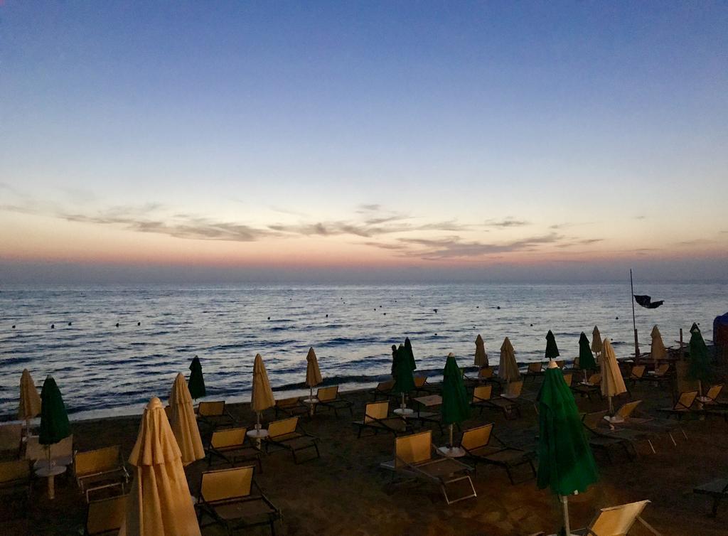 Casa Vacanze Il Cenito Кастелабате Екстериор снимка