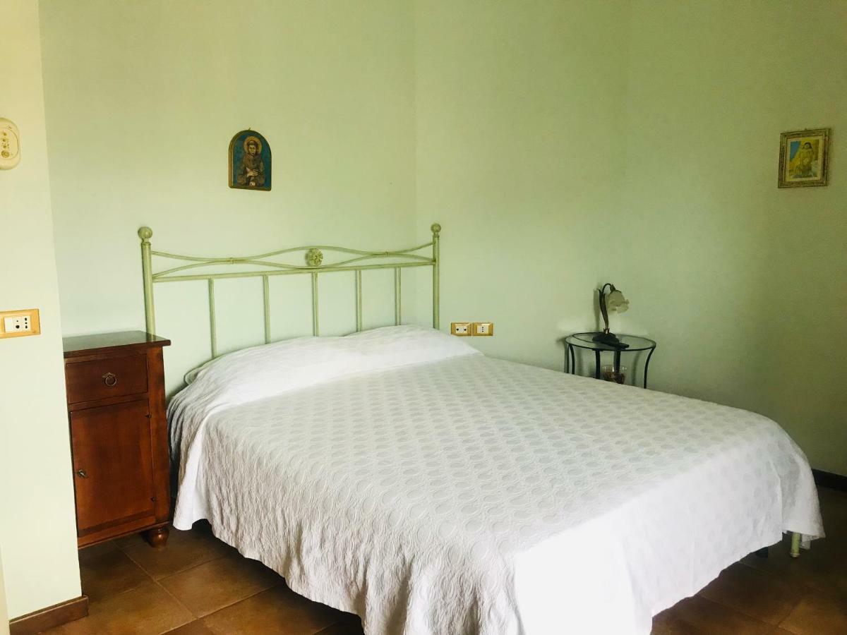 Casa Vacanze Il Cenito Кастелабате Екстериор снимка