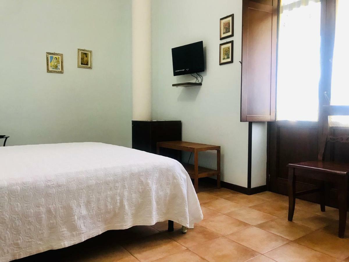 Casa Vacanze Il Cenito Кастелабате Екстериор снимка